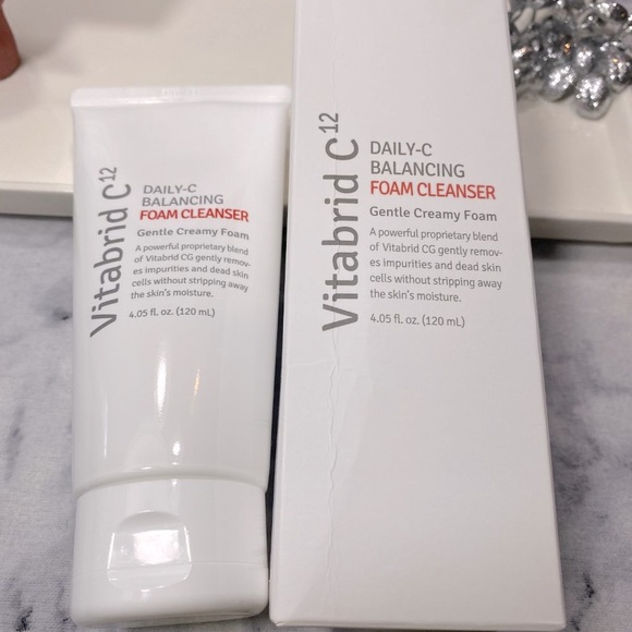 Vitabrid C12 Daily-C Foam Cleanser, antioxidants, NEW - Full Size 4 oz/120 ml - Picture 3 of 10